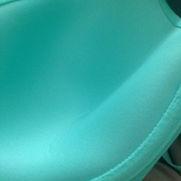 Victoria's Secret EUC green padded bra - Picture 7 of 7